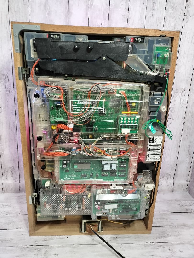 パチンコ 倖田來未 実機 循環＋オート機能付き 鍵付き 家庭用電源SANKYO