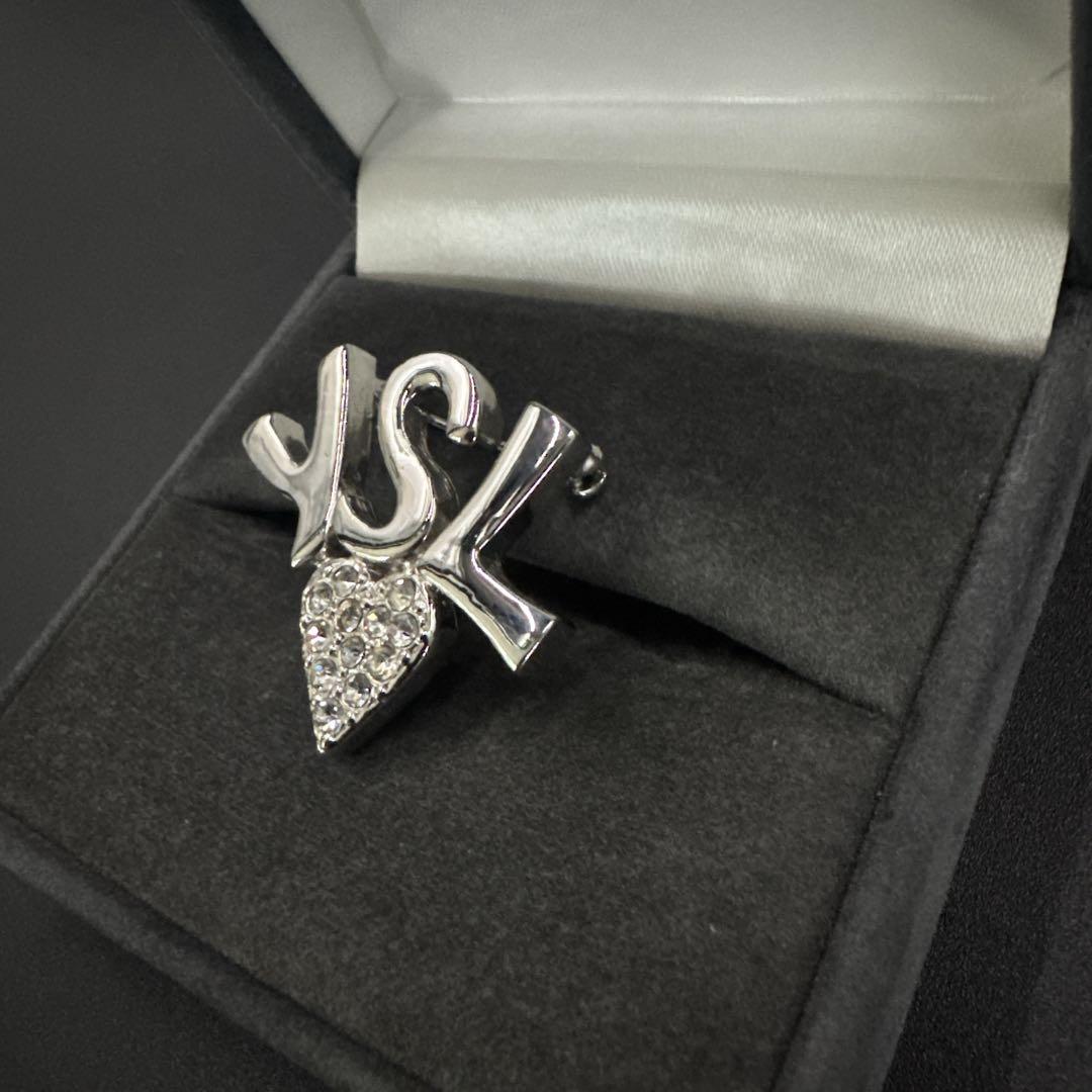 美品　イヴサンローラン　ブローチ　YSLロゴ　ハート　ラインストーン　コサージュ