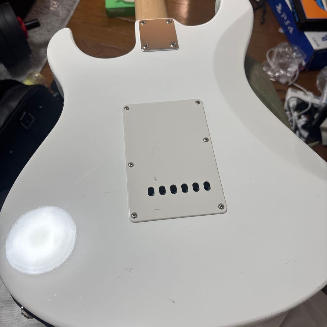 Yamaha エレキギター ホワイト ストラトキャスターpacifica012