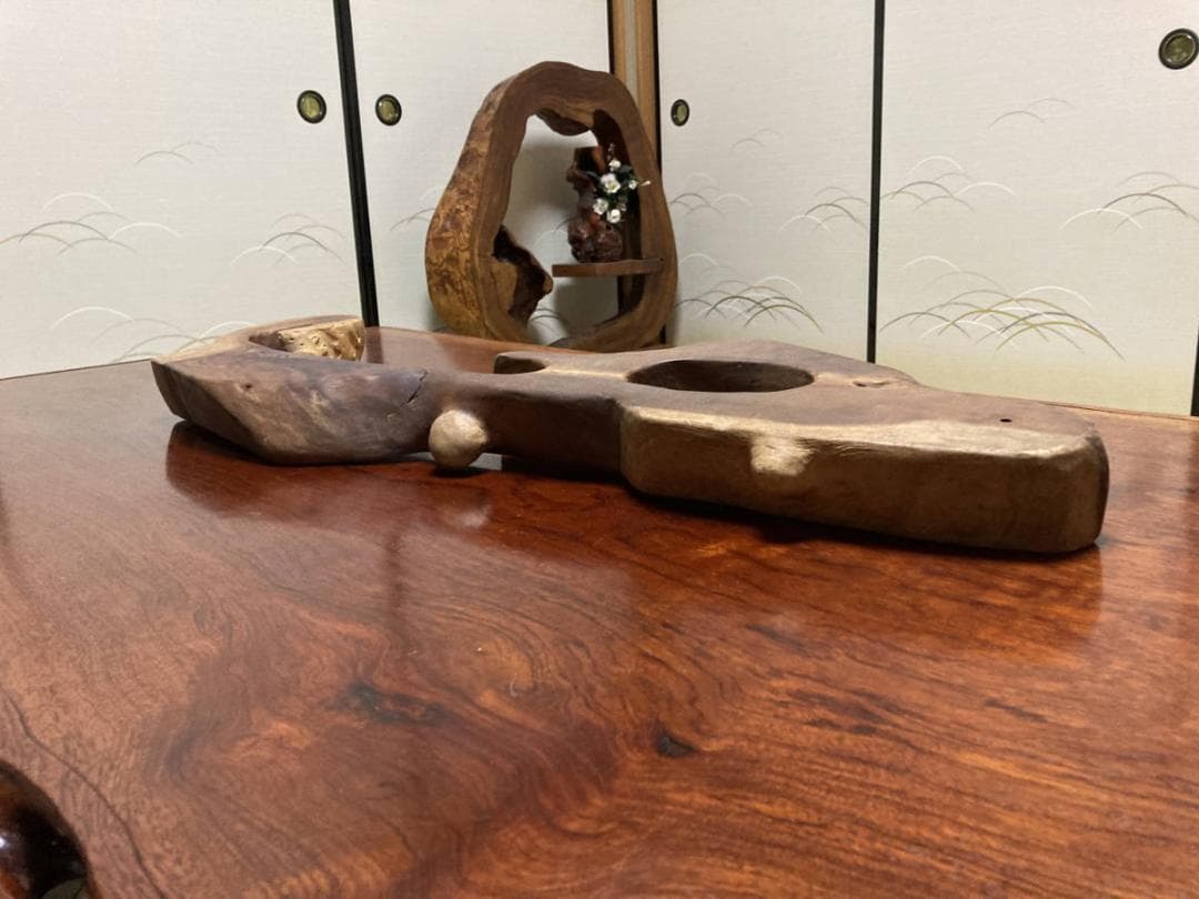 ☆旧家蔵出し・経年の雰囲気が素敵な古材・一枚板花台・無垢材・展示台陳列棚古道具☆