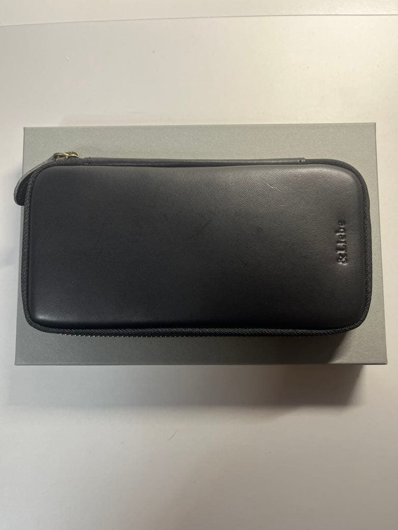 &LIEBE ジップペンケース 栃木レザー スムースブラック