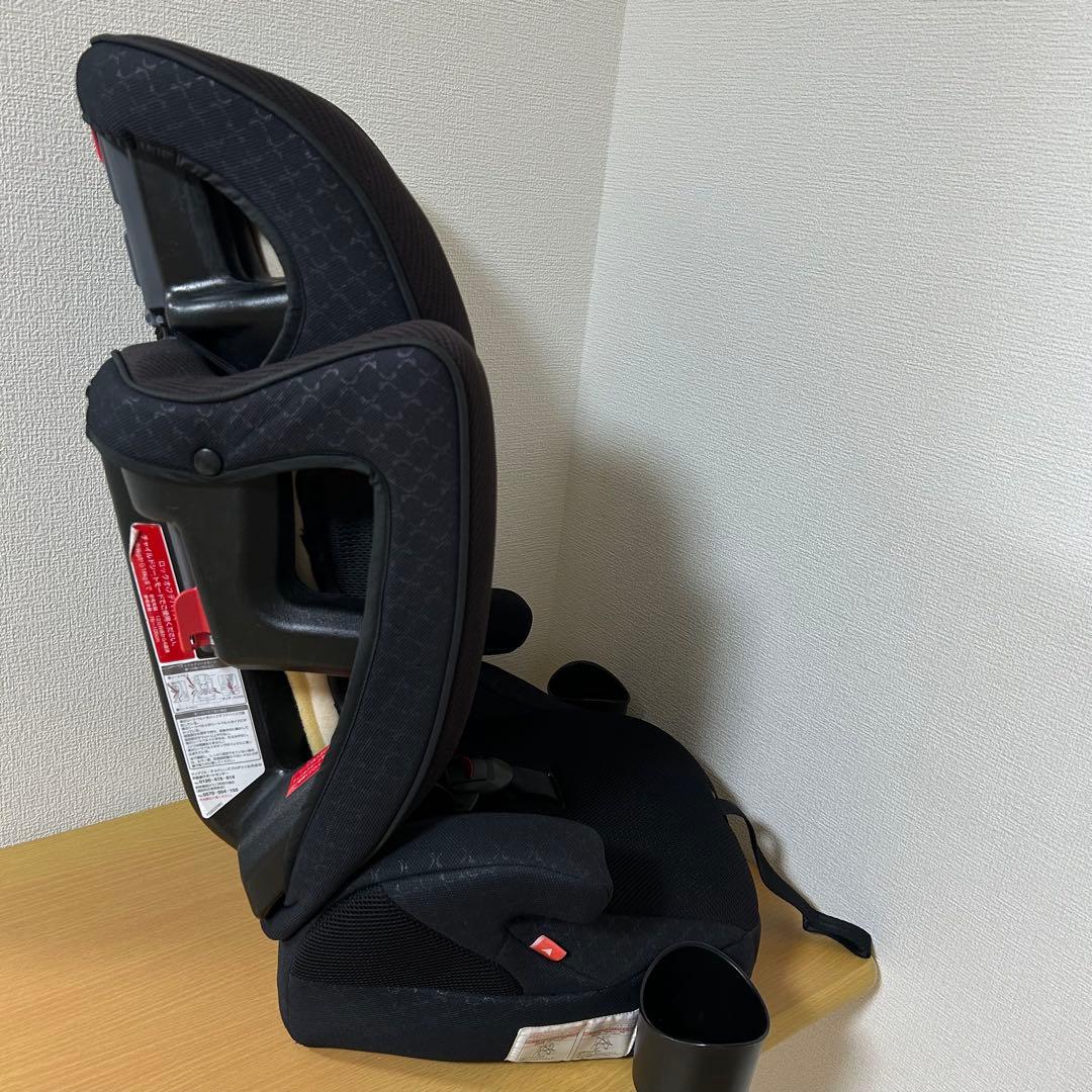 アップリカ エアグルーヴ プラス ストリングブラック ジュニアシート