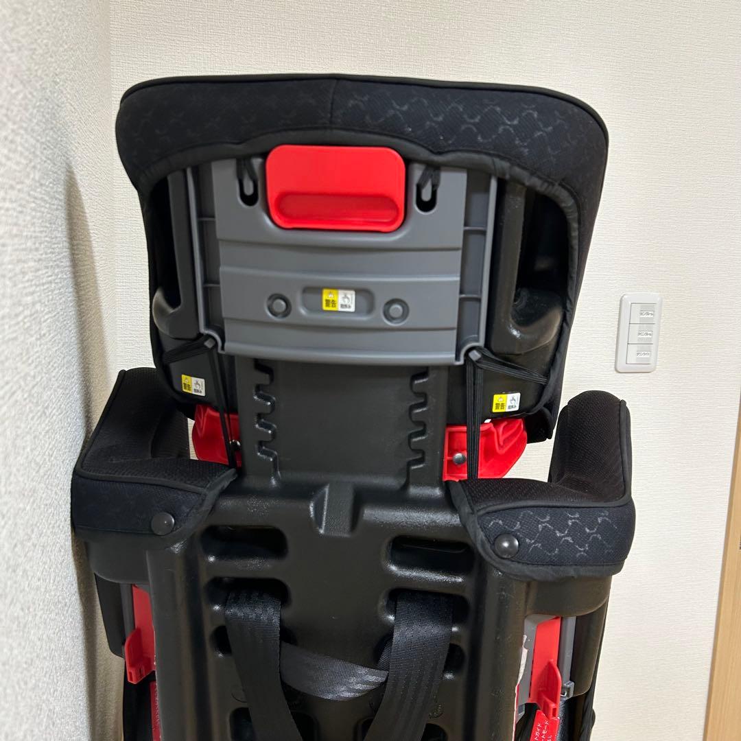 アップリカ エアグルーヴ プラス ストリングブラック ジュニアシート