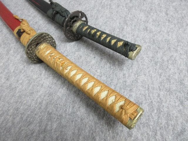 太刀と脇差の模造刀 [B27453]