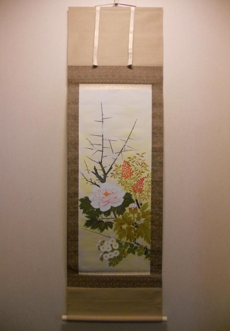 掛け軸 清月 四季花 絹本 希少 軸装 茶道具 掛軸 美品 です。