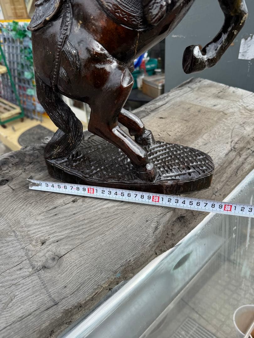 ドンキ・ホーテー　木像