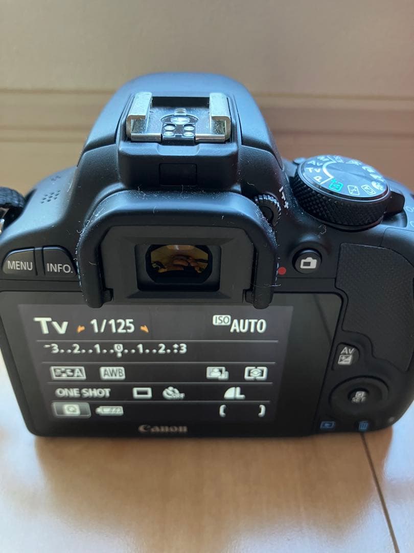 Canon EOS Kiss X7 デジタル一眼レフカメラ　レンズ２本