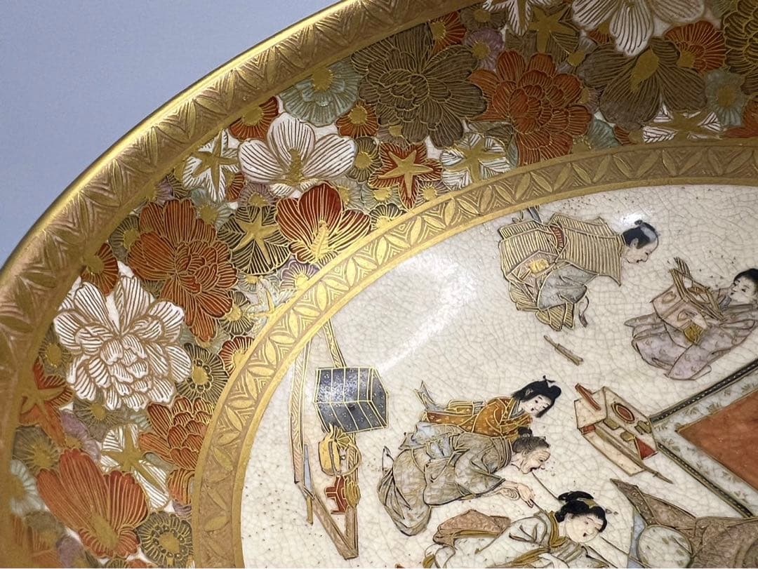 【錦光山】超絶技巧 薩摩 金蘭手 色絵 金彩 風俗図茶碗