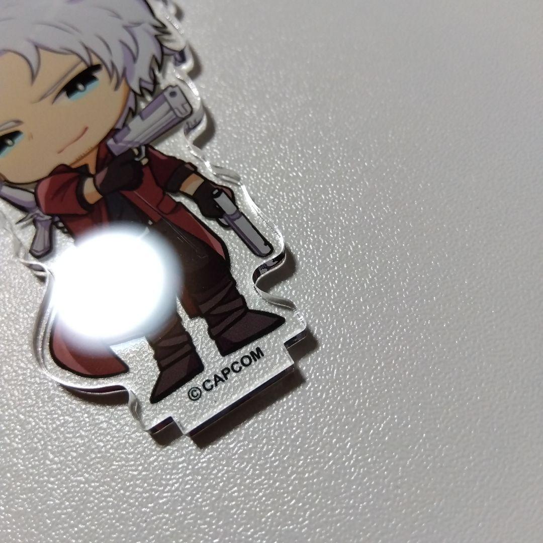 【デビルメイクライ】ダンテ カプコンカフェ アクリルスタンドキーホルダー