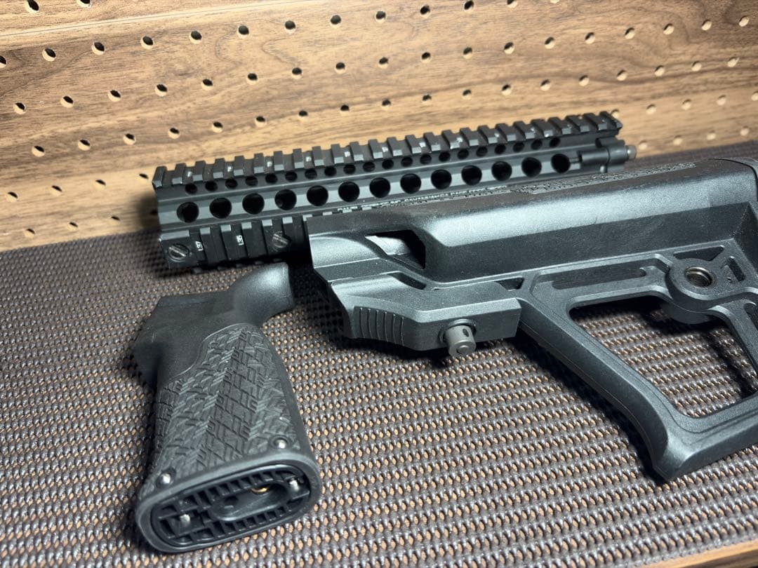 Daniel Defense グリップ&ストック&ハンドガードセット電動ガン用