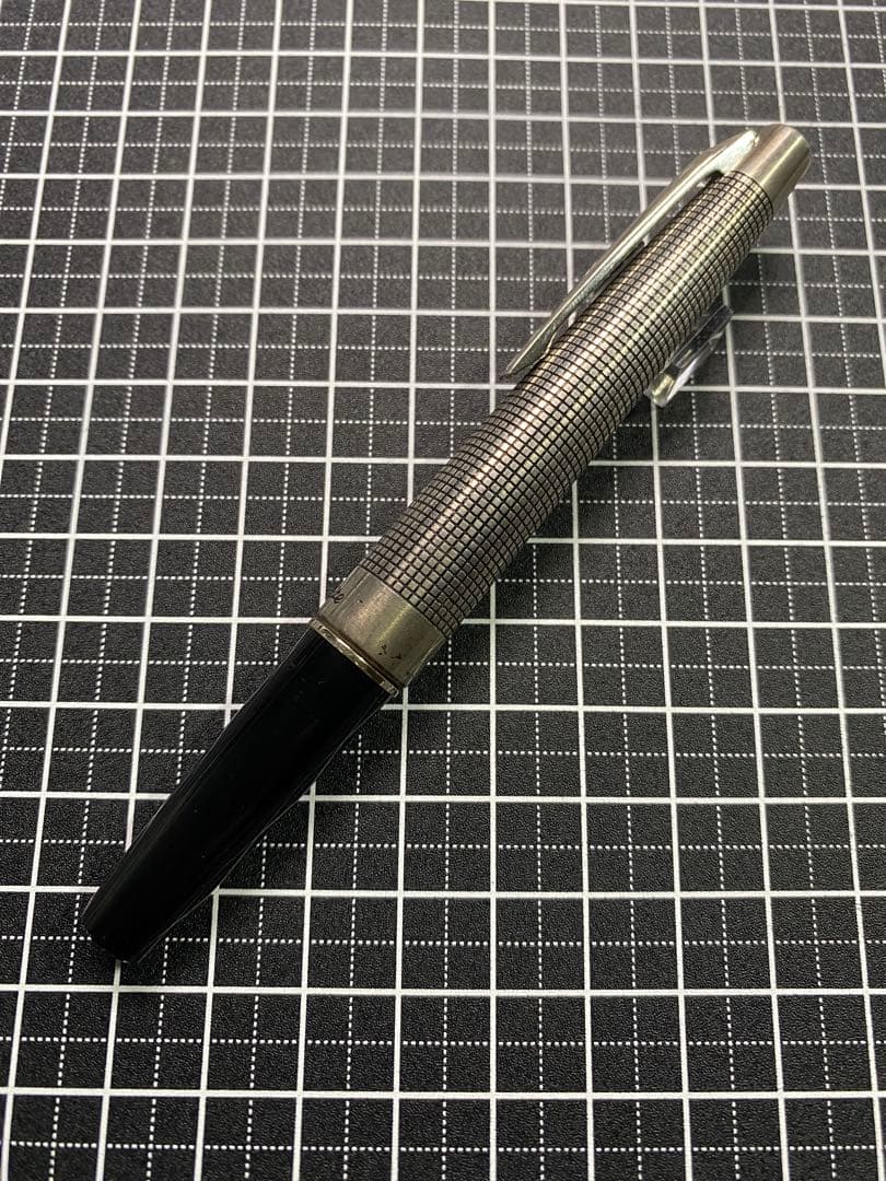 PILOT Elite Stearling-Silver 格子柄　FP 字幅EF