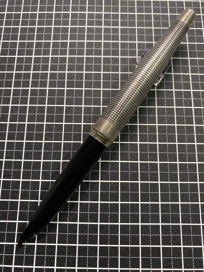 PILOT Elite Stearling-Silver 格子柄　FP 字幅EF