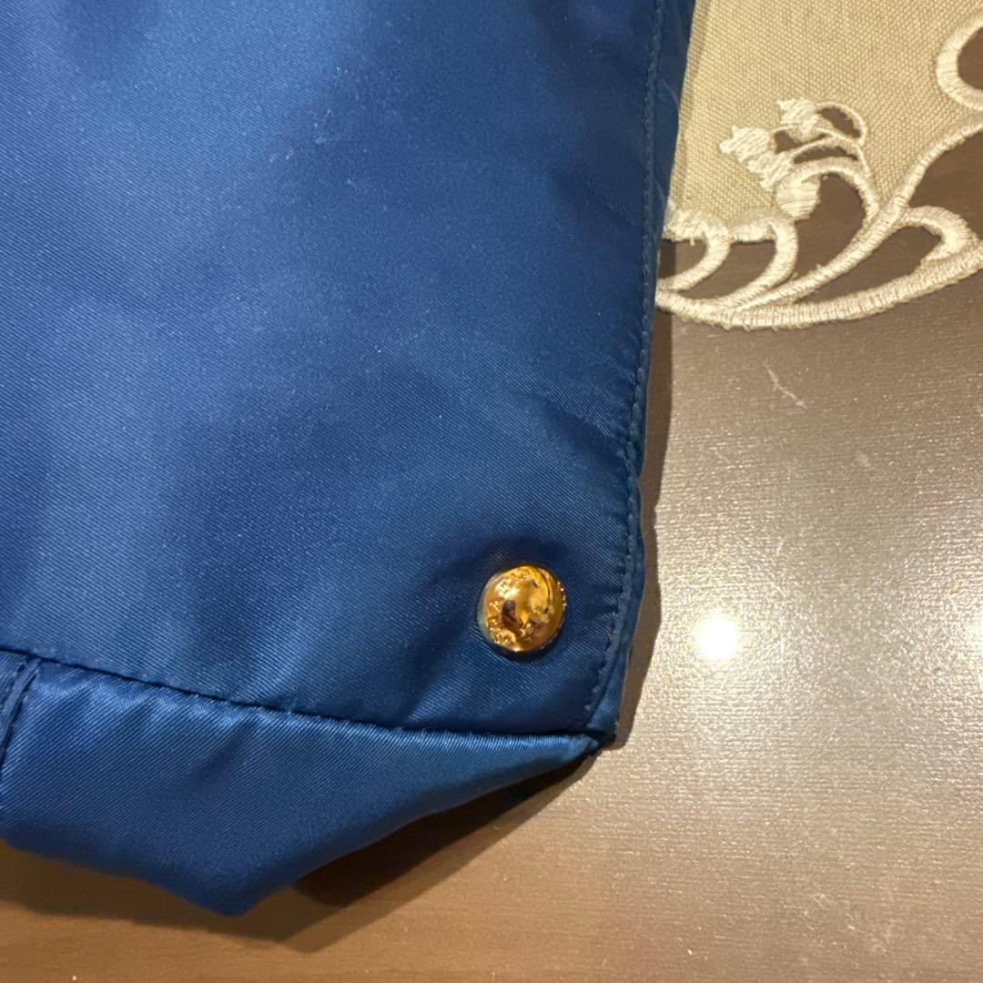 PRADA ブルーハンドバッグ