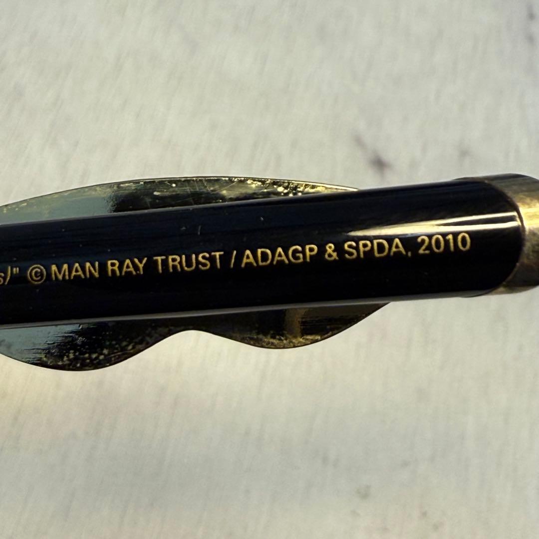 Man Ray 唇型ボールペン