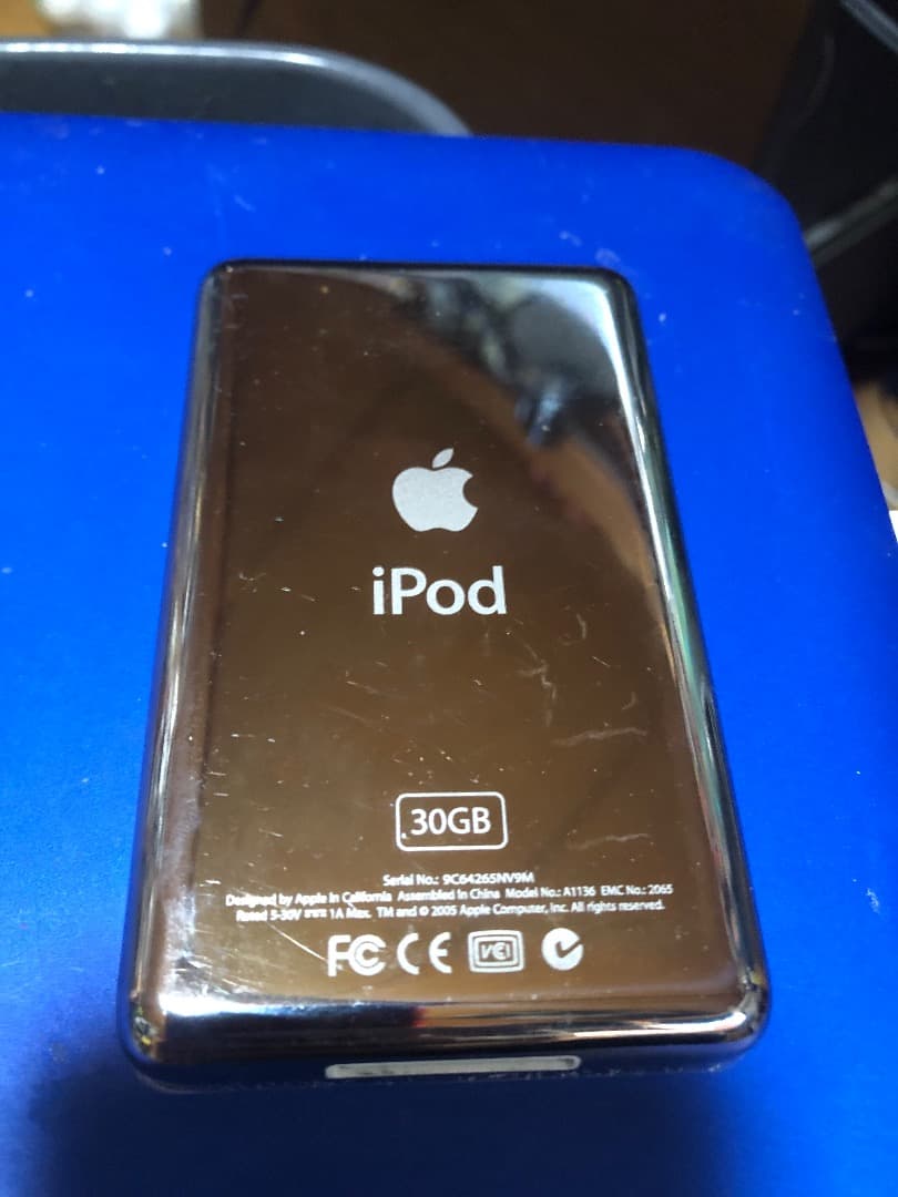 iPod Classic 第5.5世代SD化256GBスケルトン 電池新品