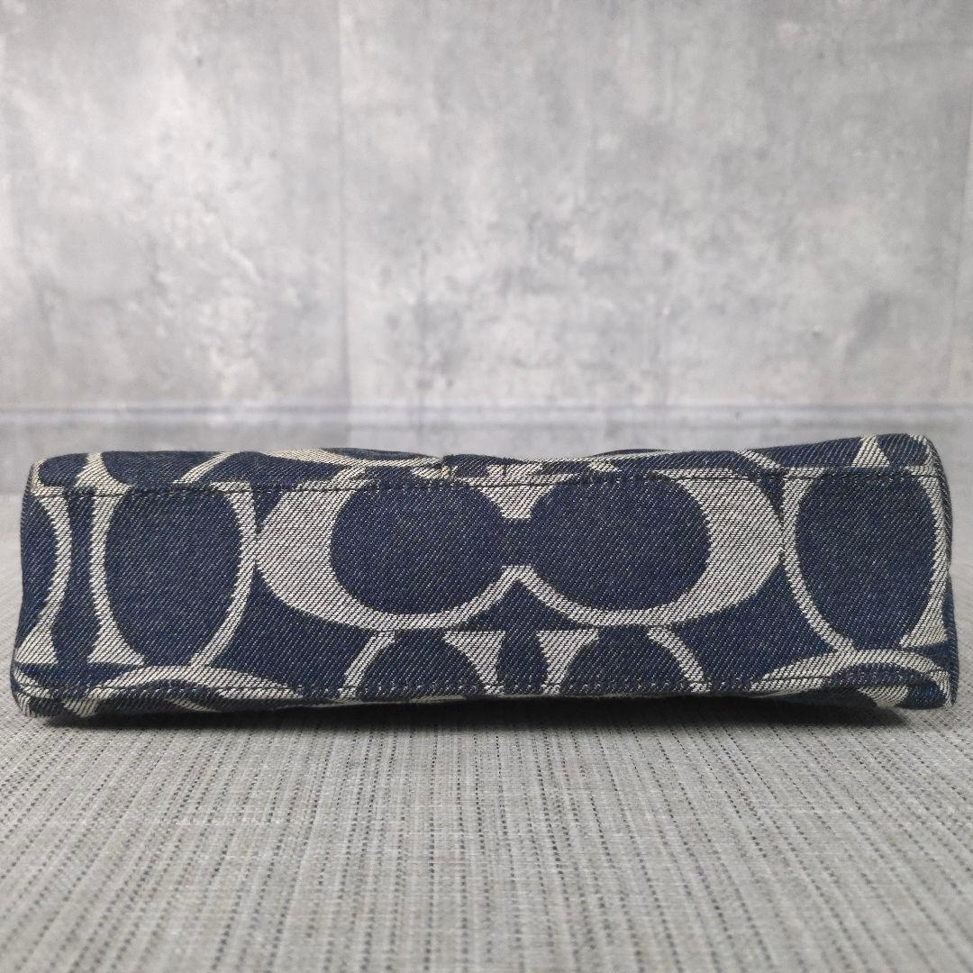 希少柄　コーチ　ソーホー　アクセサリーポーチ　ショルダーバッグ　シグネチャー