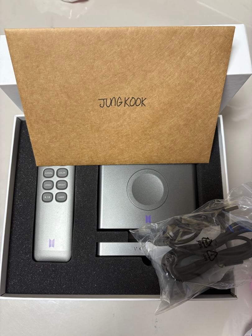 JUNG KOOK グク　bts ライト　bts