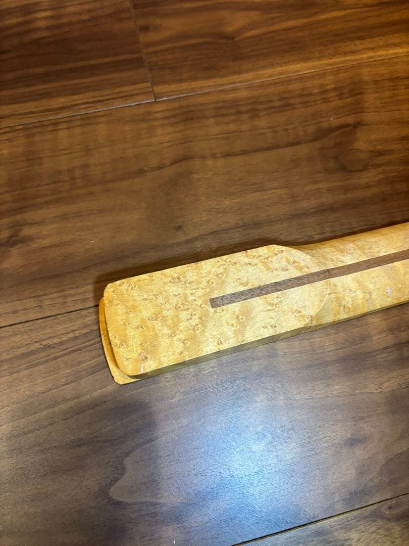 ストラト用 バーズアイ ワンピースメイプルネック 粗加工 未塗装