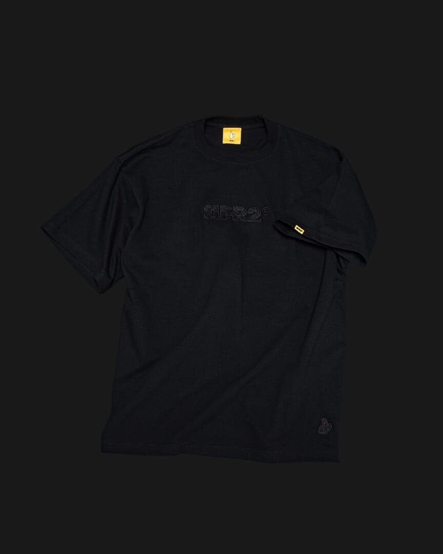 FR2 NFTカード所持者限定Tシャツ　Lサイズ