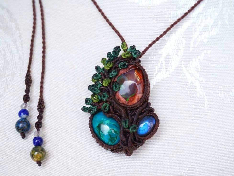 カンテラオパール　クリソコラ　ラブラドライト　マクラメ　ネックレス