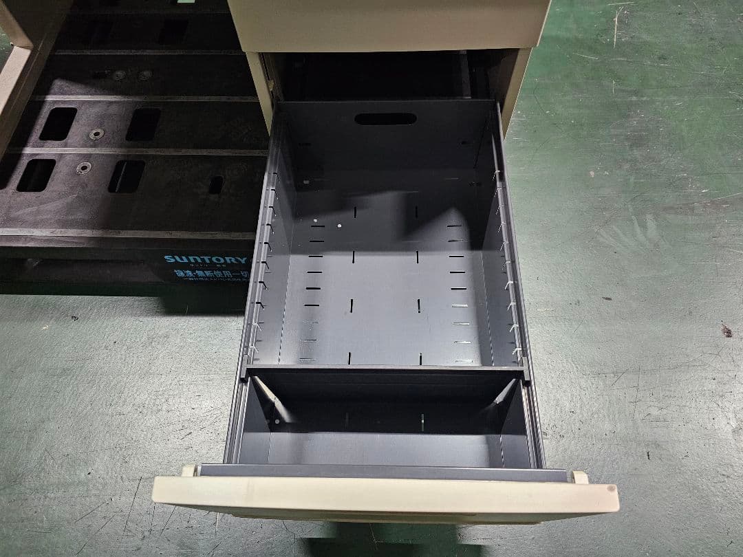 KOKUYO　ホワイトオフィスデスク 引き出し付き