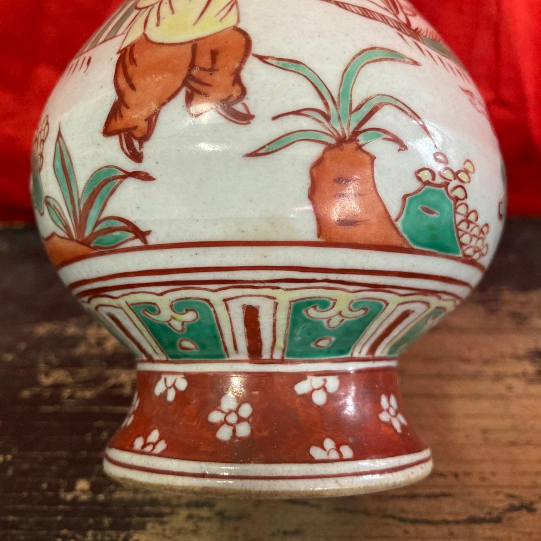 中国　色絵　蒜頭瓶　童子図　大明隆慶年造銘