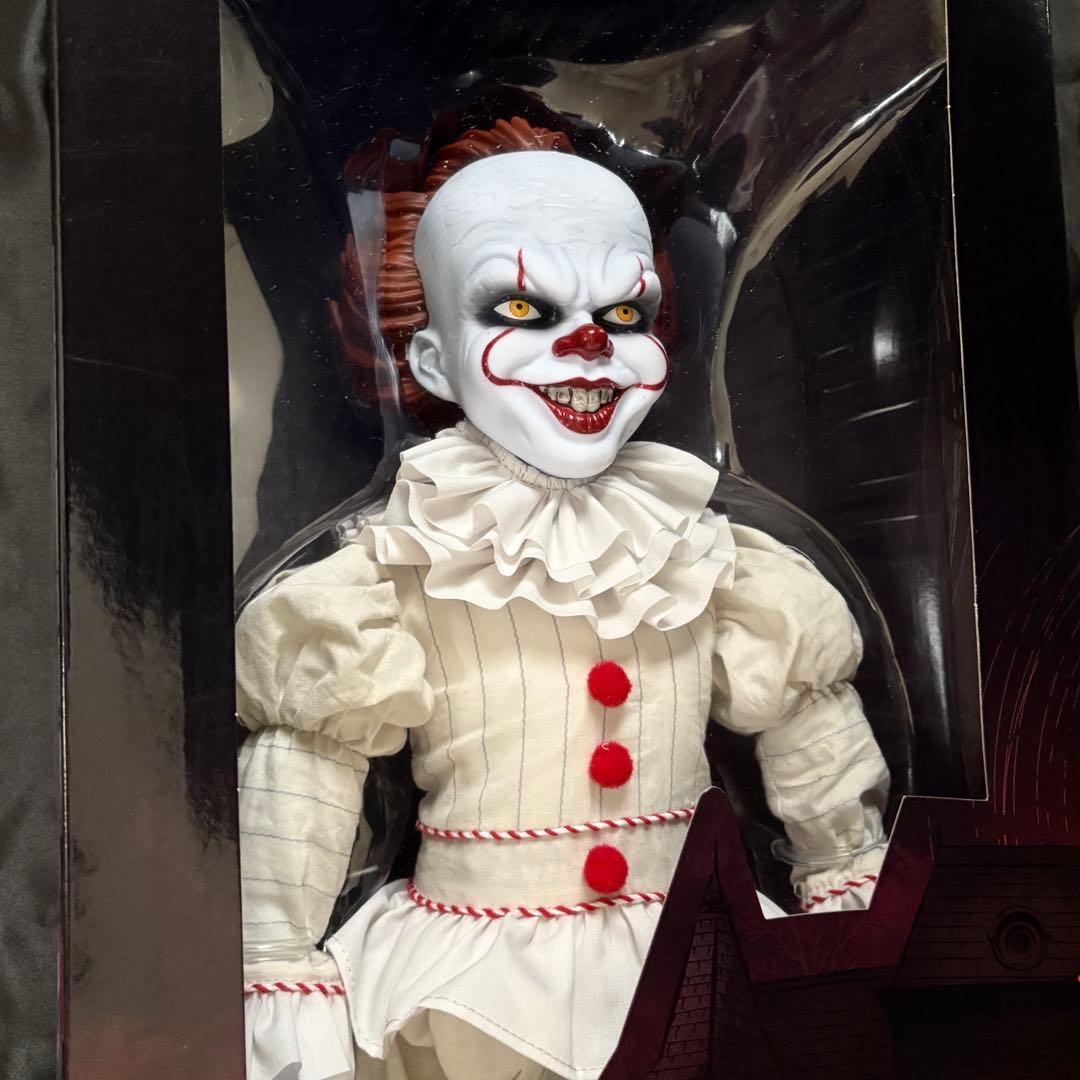 【未開封】激レア　IT ペニーワイズ　18インチ　フィギュア　メズコトイズ