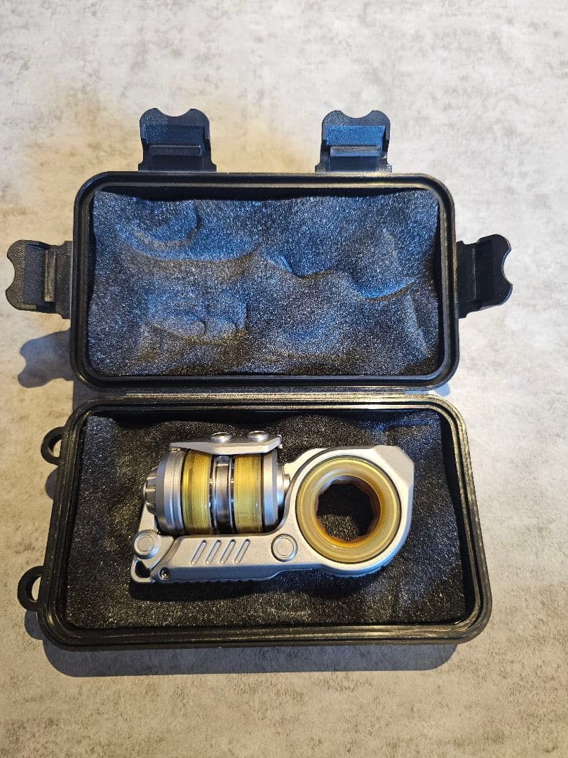 フィジェット EDC スタングレネード 音叉 金属製おもちゃ ケース付き