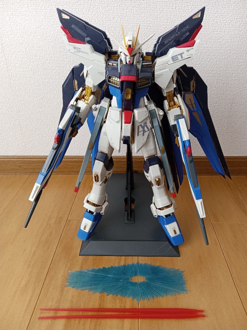 バンダイ PG 1/60 ストライクフリーダムガンダム 完成品