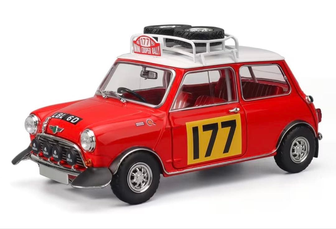 ミニクーパー モンテカルロ ラリー1967 177号車 1/18 赤 新品未使用