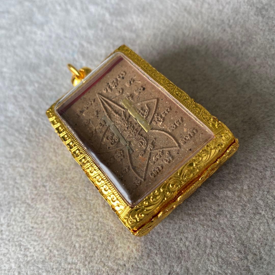 プラクルアン 偉大なる阿羅漢の眼 LPカオヘン師 最上級品 金運 守護 御守り