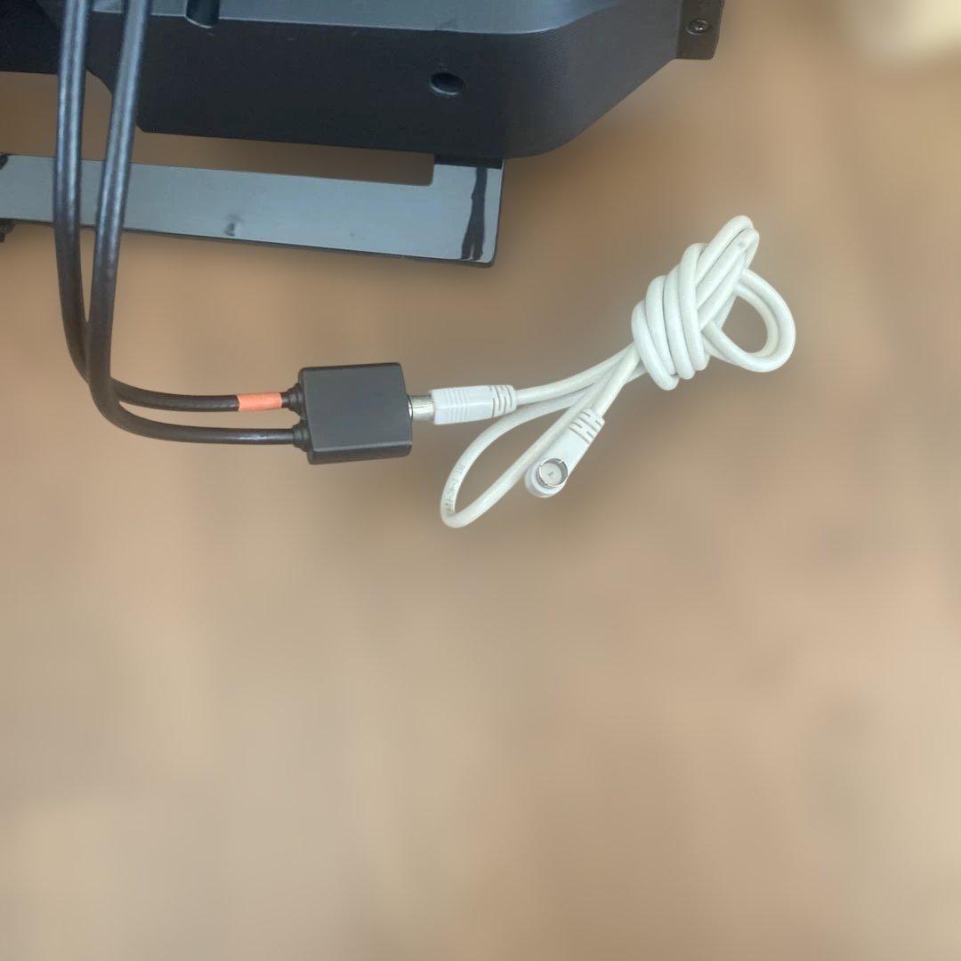 【送料無料】TOSHIBA 液晶テレビ　32S22H