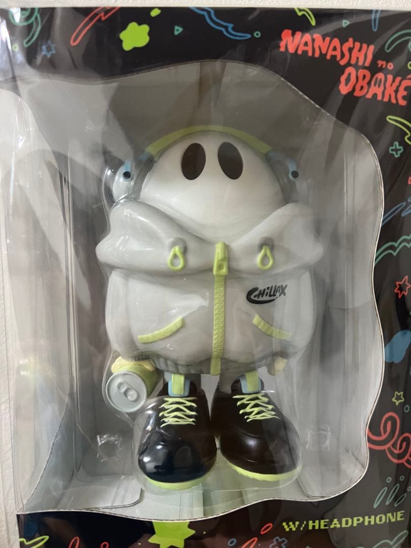 NANASHI no OBAKÉ ヘッドフォン付きフィギュア