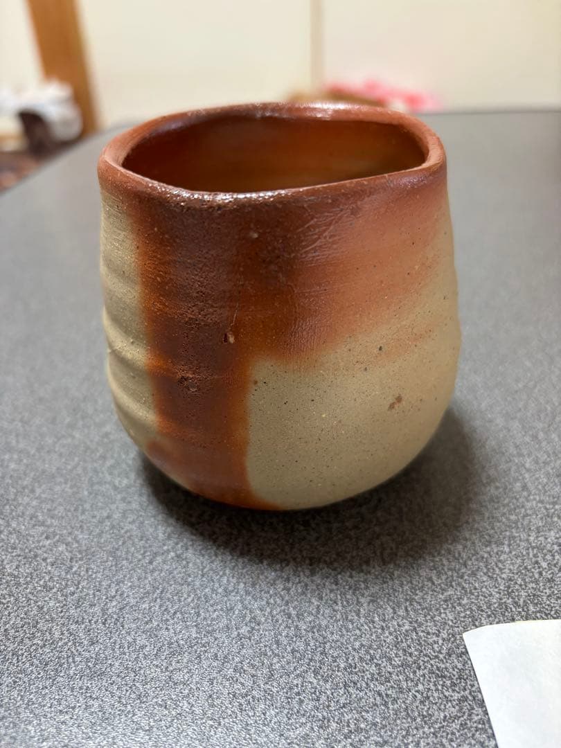 備前焼　緋襷すき　湯呑み　焼酎飲み　その他形が大変美しいお品です。