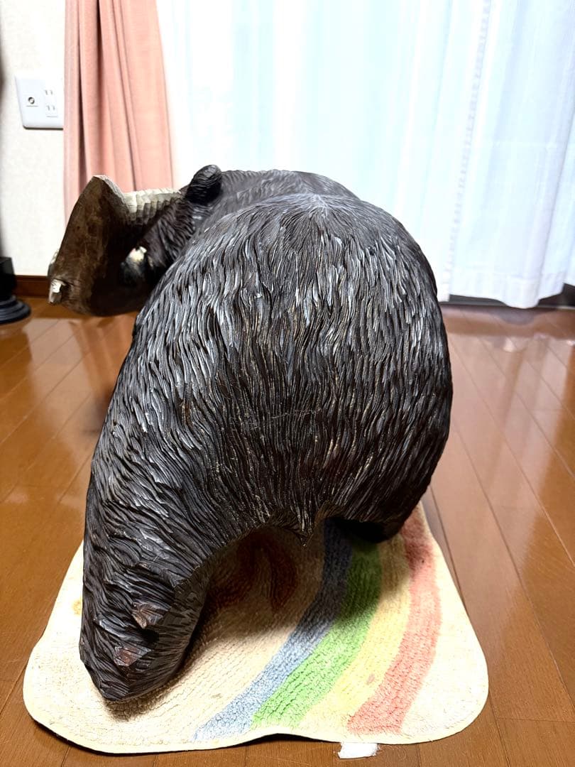 木製クマの魚持ち装飾品　特大サイズ