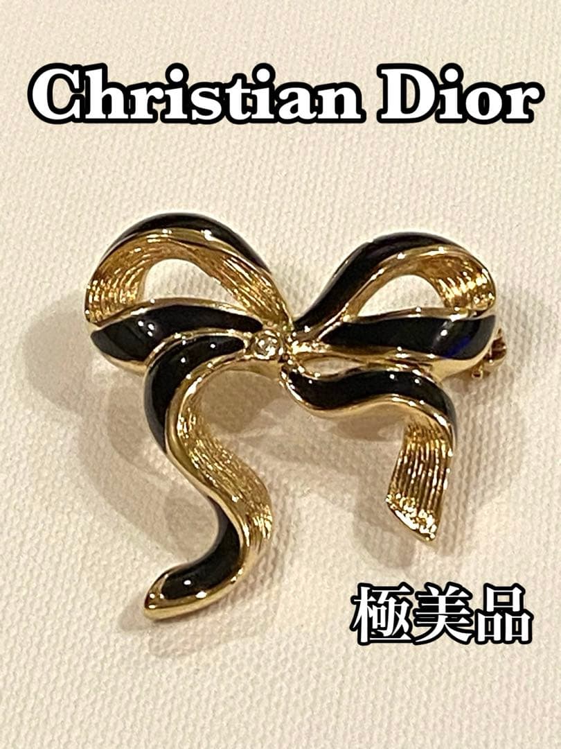 ✨正規品✨ Christian Dior ブローチ　ゴールド　ブラック　リボン型