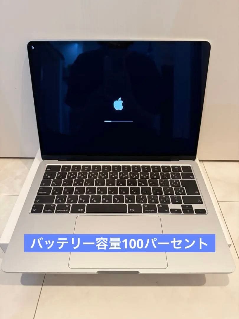 美品★MacBook Air M2チップ搭載13.6インチ512GB