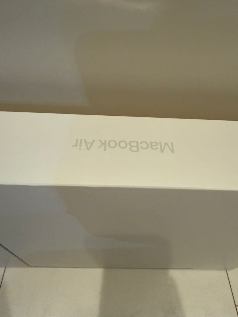 美品★MacBook Air M2チップ搭載13.6インチ512GB