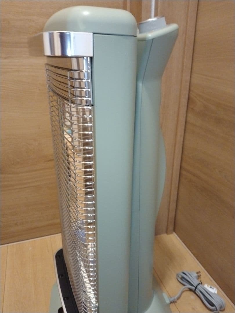 極美品アラジン　グラファイトヒーター　CAH-2G10EY-G 2022製