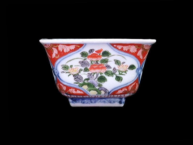 大聖寺伊万里　金襴手　牡丹に岩　獅子に牡丹の図　四方角向付　B335AS-CVg