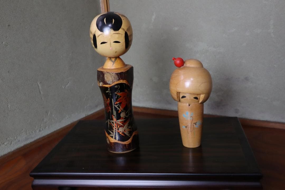 手描きの創作木製こけしセット