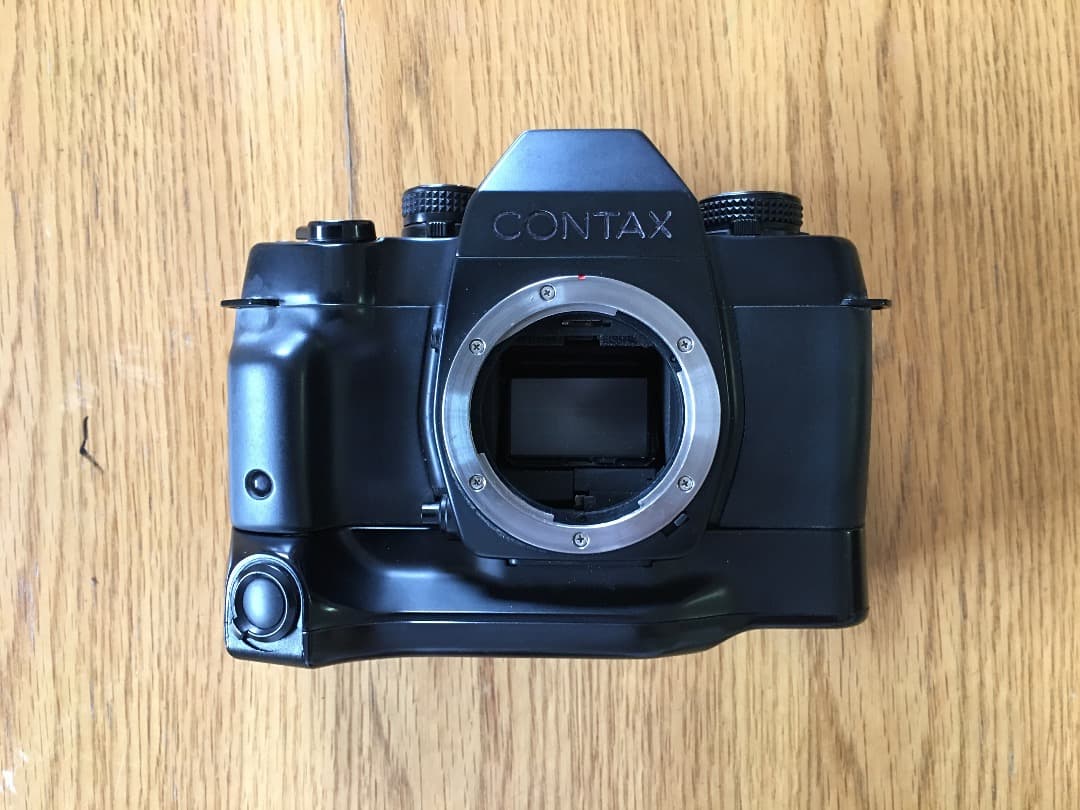 CONTAX ST フィルムカメラ　縦位置グリップ付き