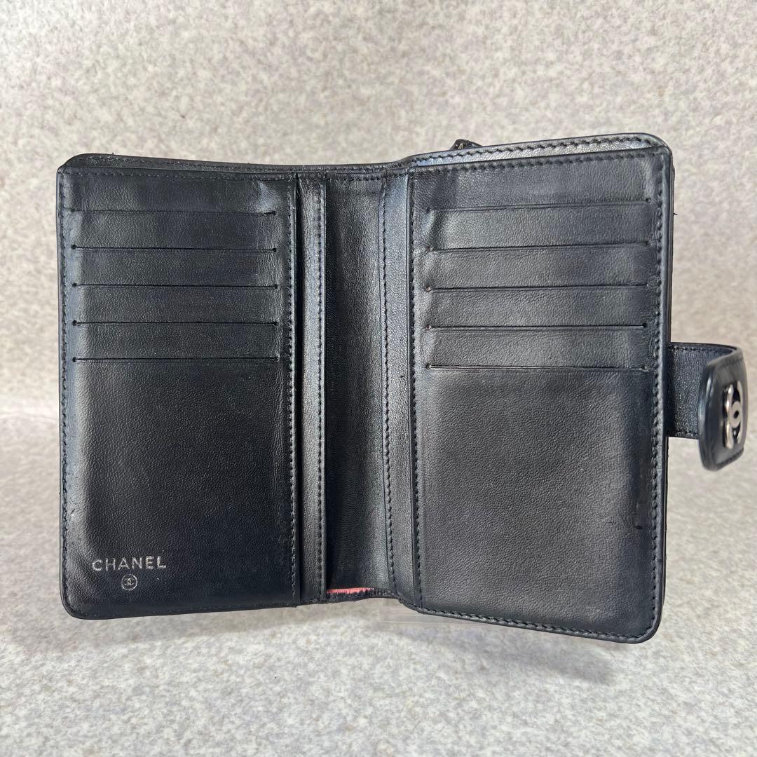 超美品CHANEL マトラッセココマークコンパクト二つ折り財布ブラック