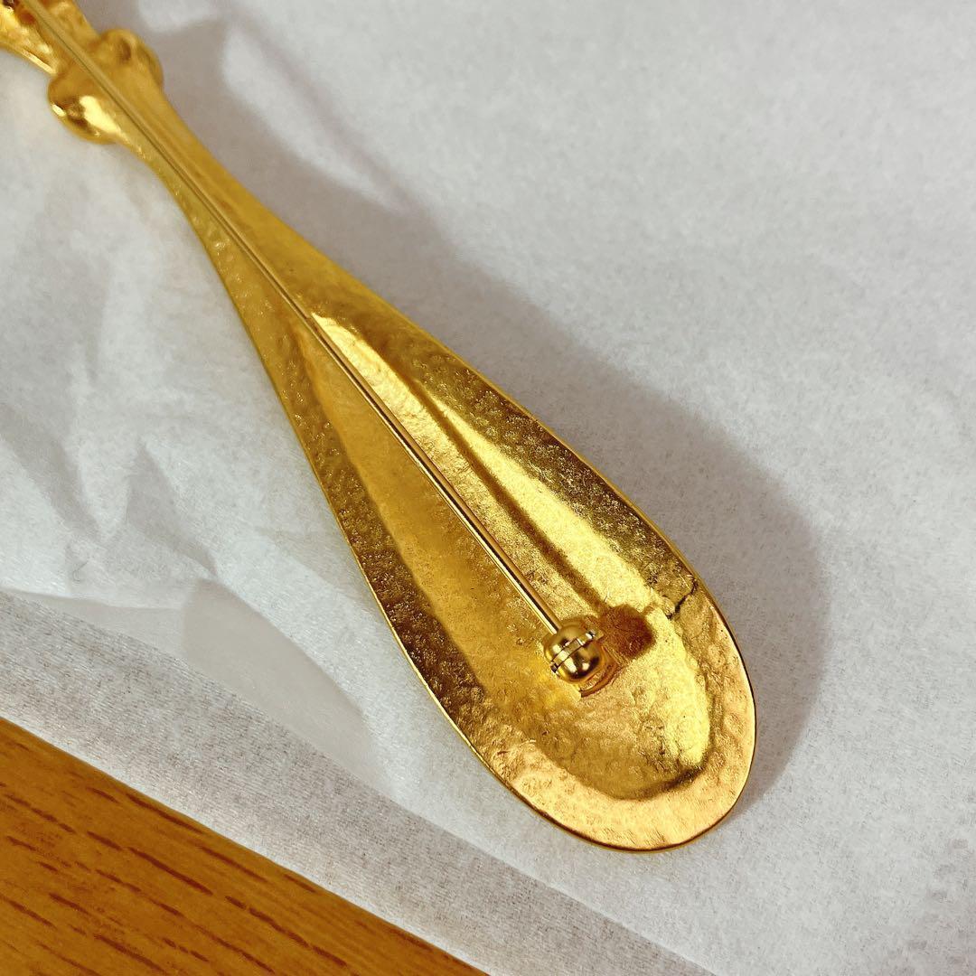 KARL LAGERFELD？ ブローチ フォーク モチーフ 4連 パール