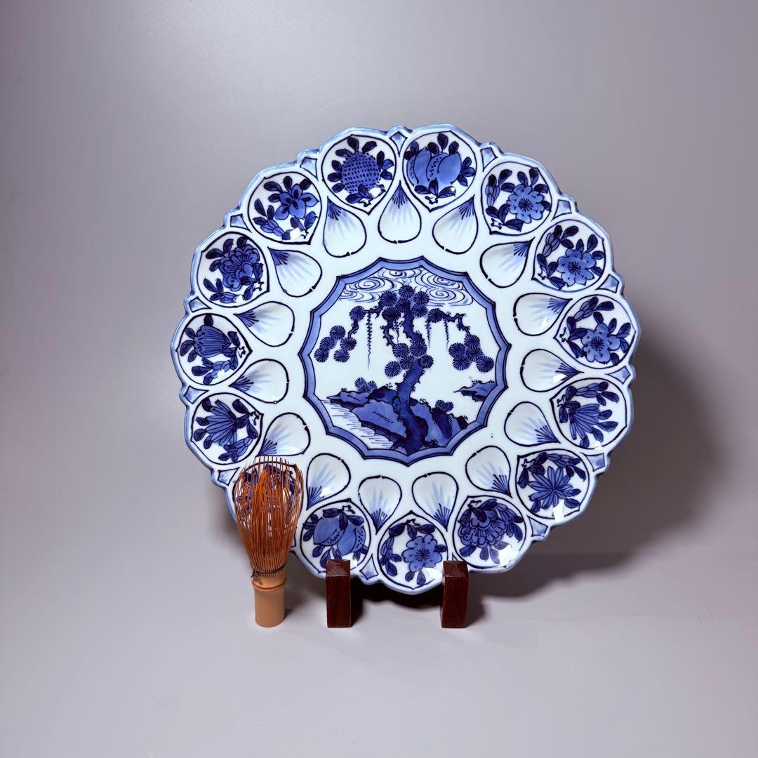 肥前南河原源右衛門　作　染付草花文　皿　源右衛門窯　直径30㎝　尺皿　本物