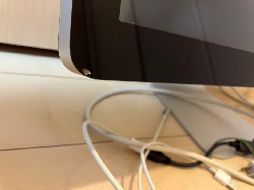 ディスプレイ・モニター本体 Apple LED Cinema Display A1316 MC007J/A