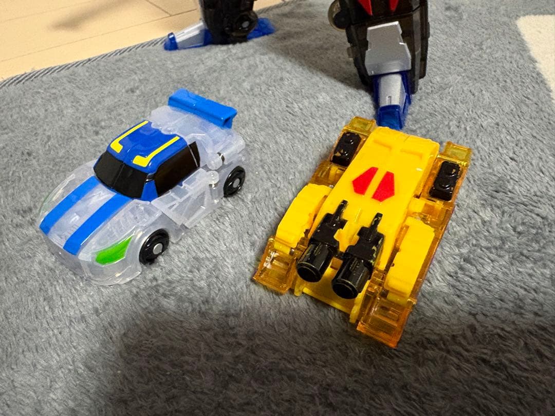 韓国トイ　メカードボール　オールスターカラー版　アカンスピア&ウルフニクス