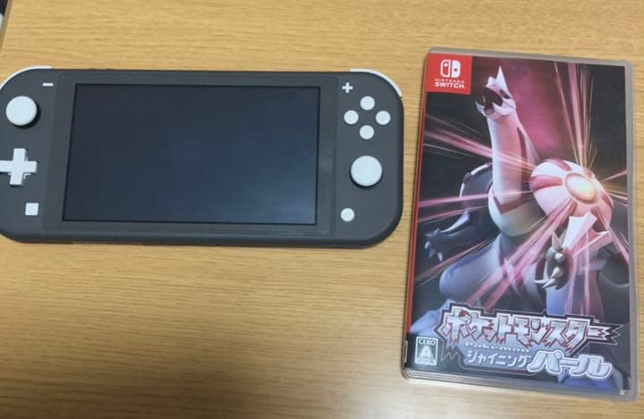 ニンテンドースイッチ　ライト　シャイニングパール　美品