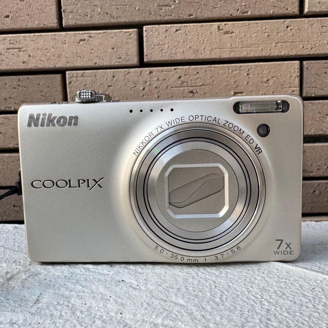 実写美⭕️【動作確認済】Nikon COOLPIX S6000 デジカメ