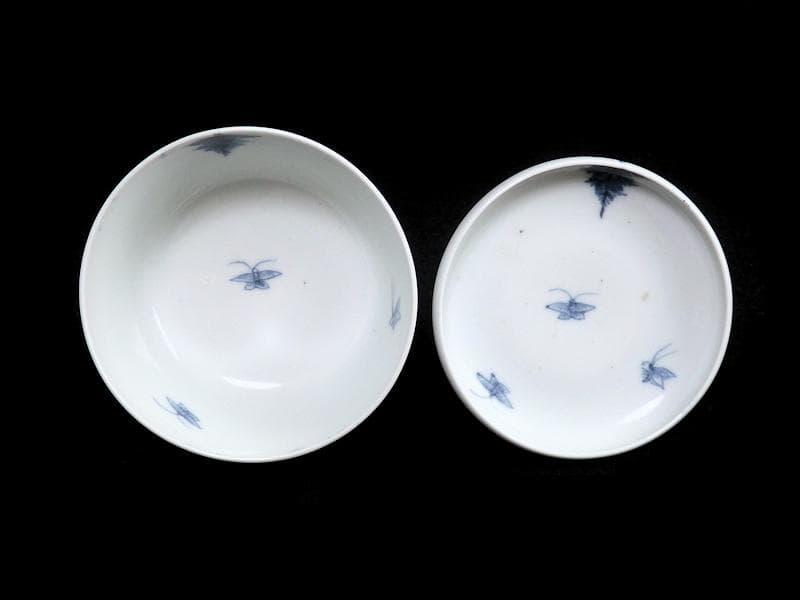 古伊万里　染付　人参に蝶の図　蓋茶碗 江戸期　C452AS-CAy